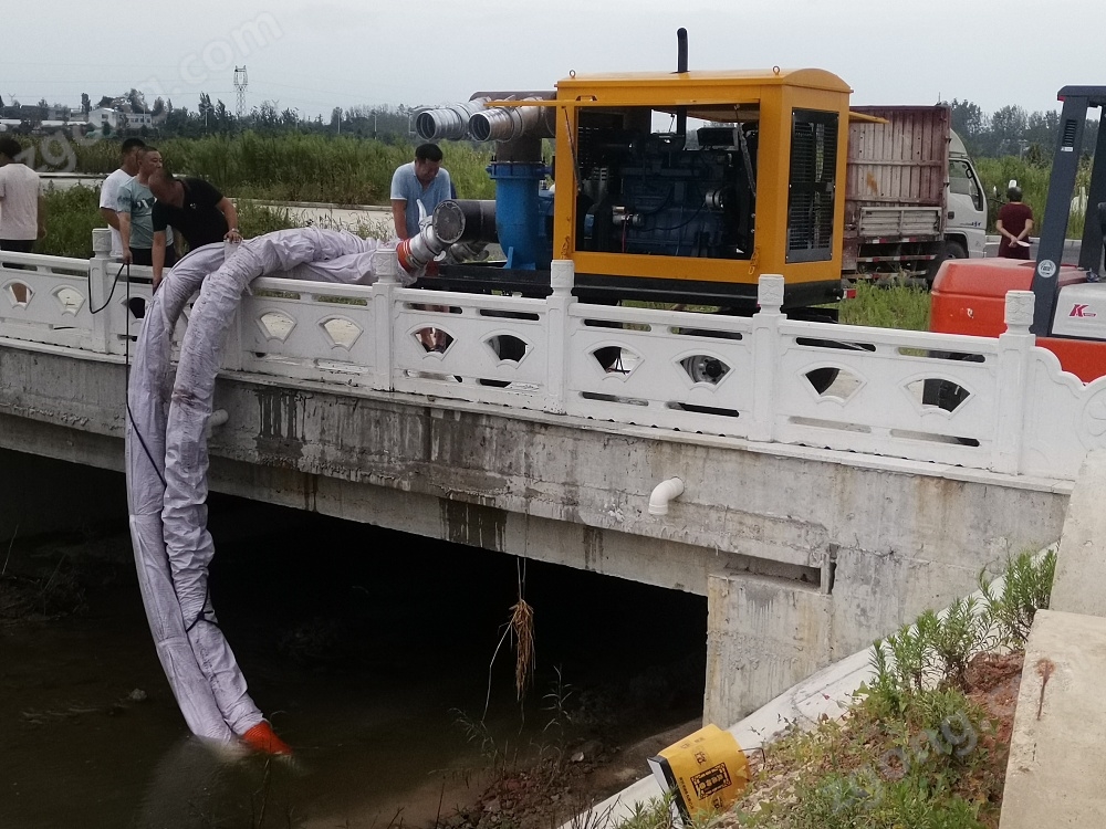 各種拖掛式防汛排澇發(fā)電搶險泵車定制[1000m3/h]